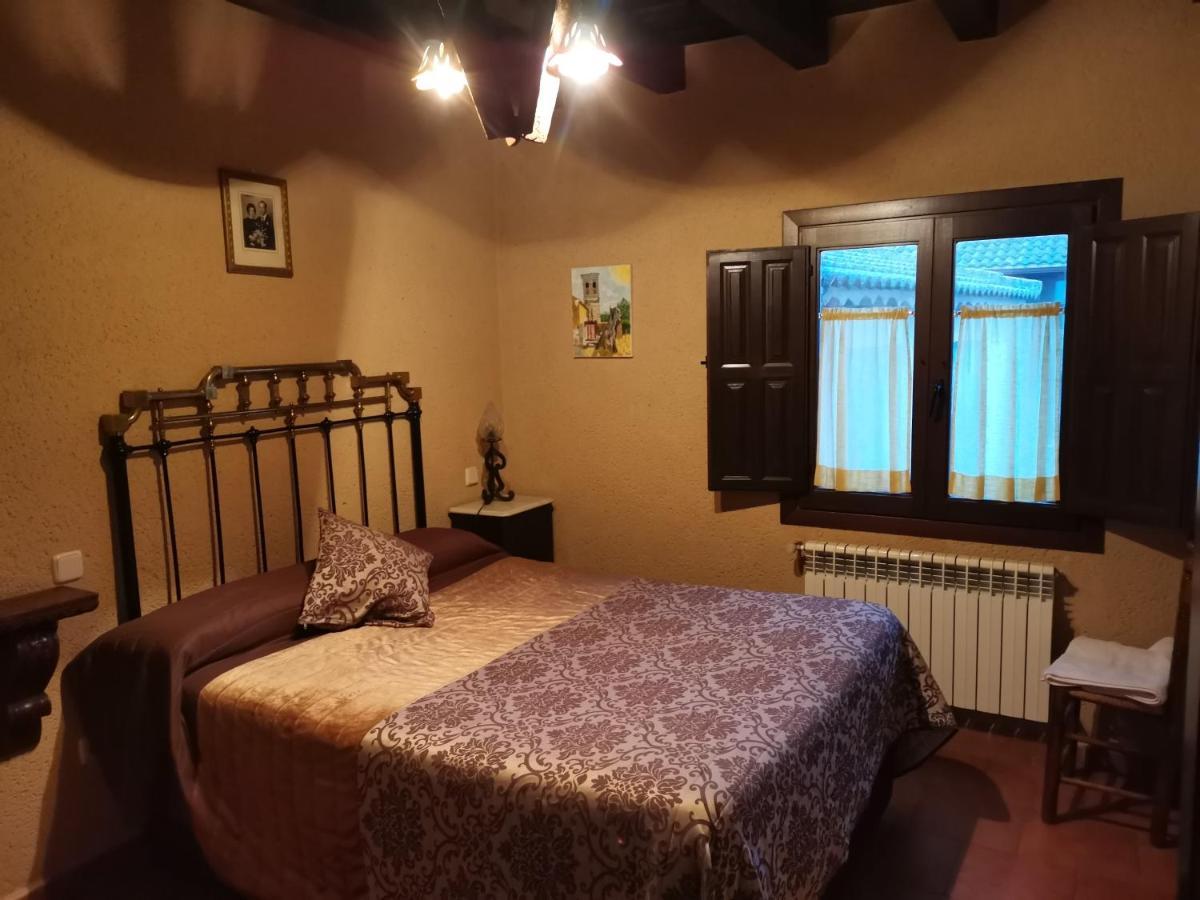 Casa Rural La Casa De Los Pollos Turrubuelo Экстерьер фото